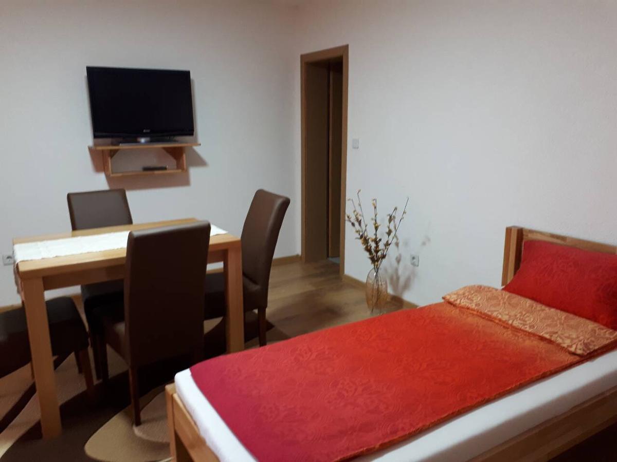 Apartmani Tajra Visoko Exterior foto